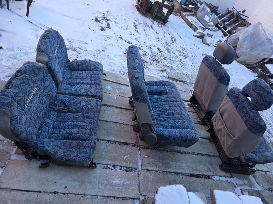 Продам Сидения от митсубиси делика