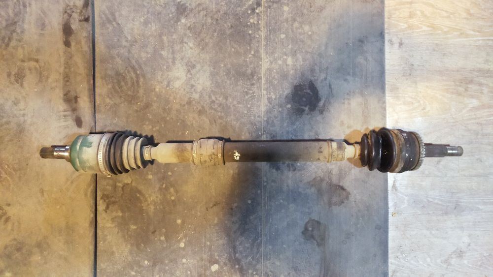 Продам привод Ниссан р12