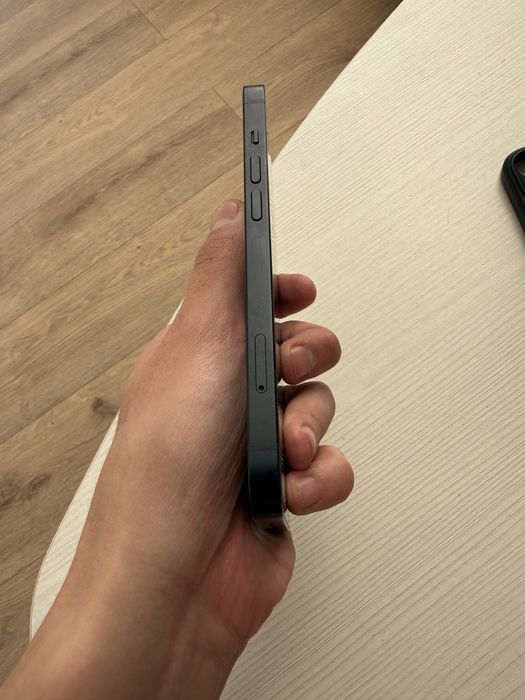 iPhone 14 128 GB Midnight