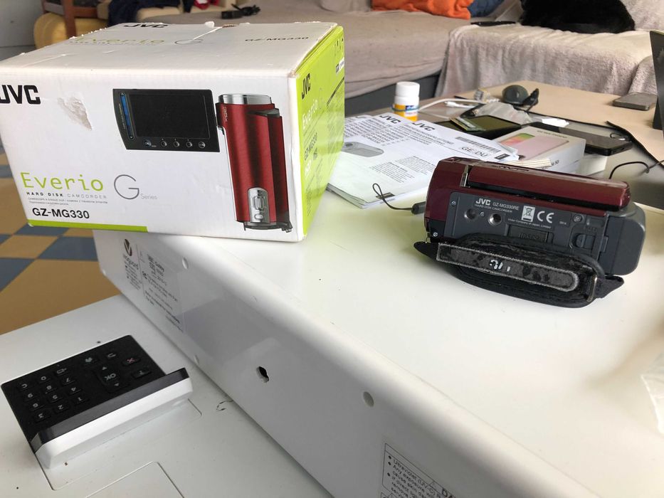 JVC Everio GZ-MG330 Hybrid Camcorder-30GB Hard Drive