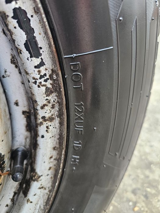 Anvelope iarna 215 65 R 16 C