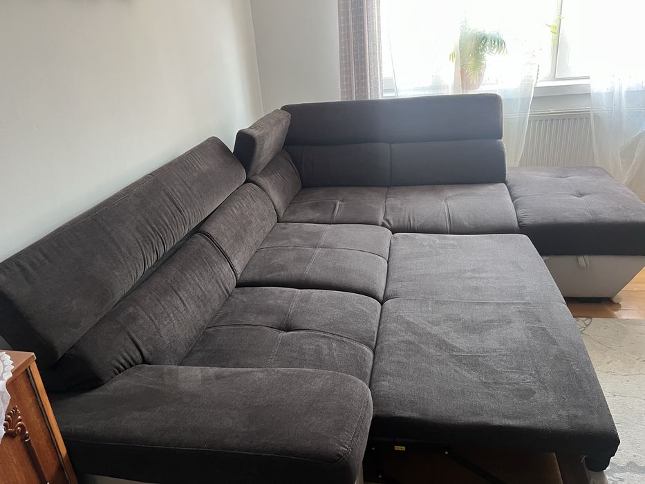 De vanzare coltar cu lada de depozitare