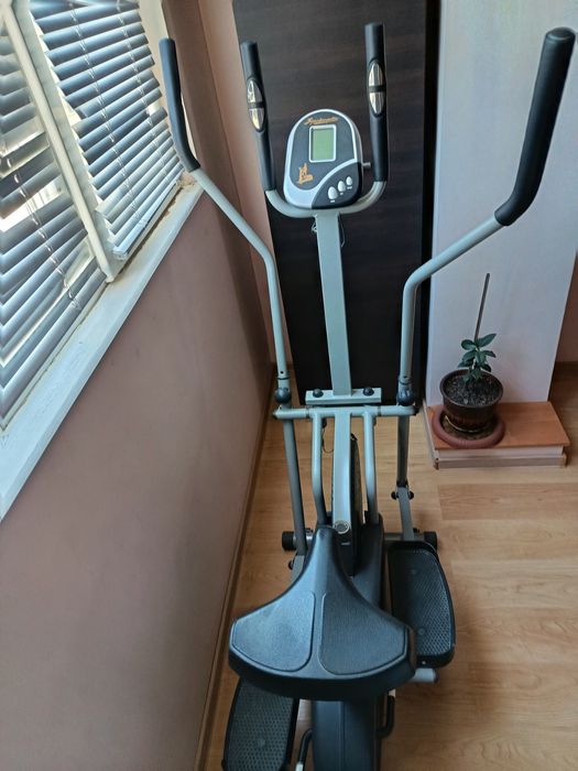 Эллиптический тренажёр