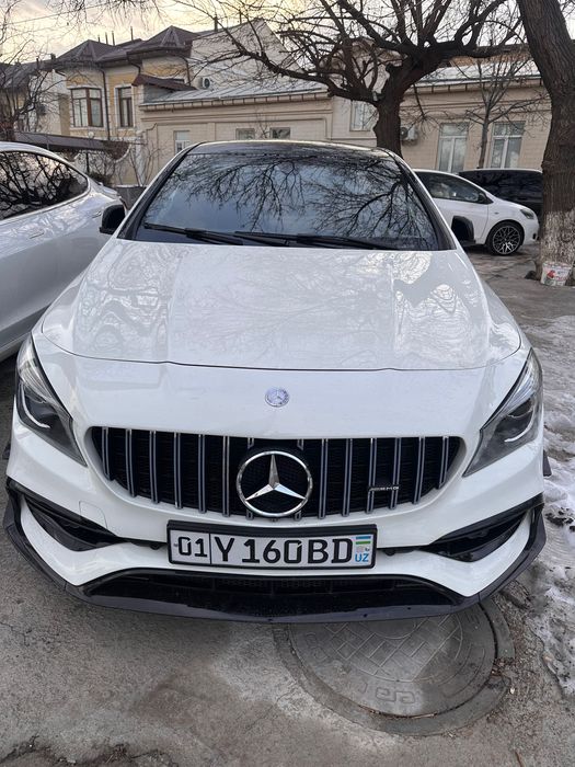 Mercedes Benz CLA 200