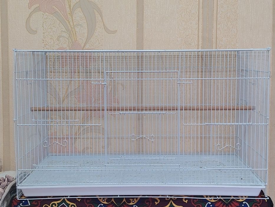 Продается клетка для попугаев