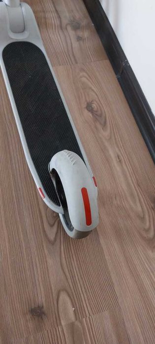 Trotinetă pliabilă, elegantă – stare excelentă!