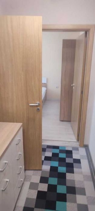 Двустаен апартамент в кв.Остромила