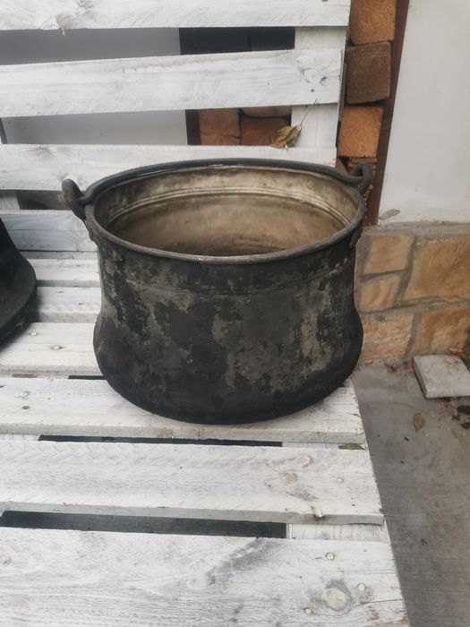 Продавам Медни котли