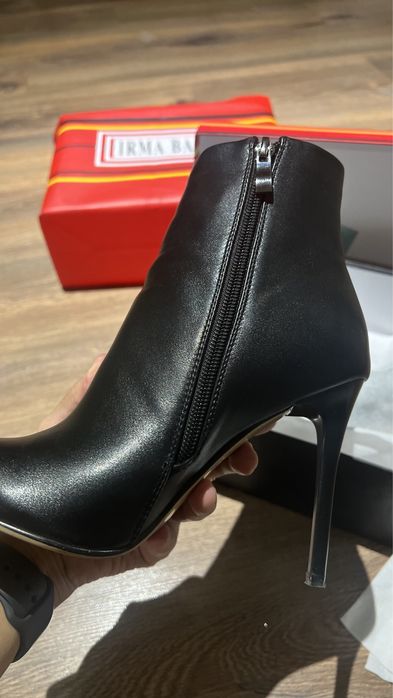 Продам новые стильные ботельоны