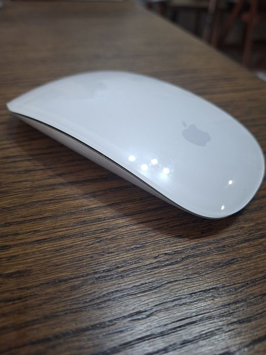 Продавам Apple Magic Mouse (Мишка)