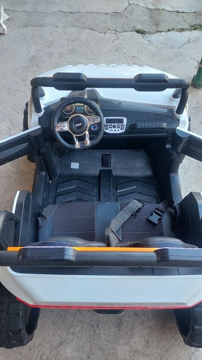 Машина детская отличном состоянии