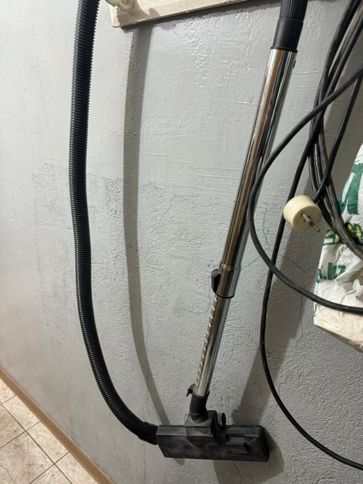 Продам пылесос и стиральная машина