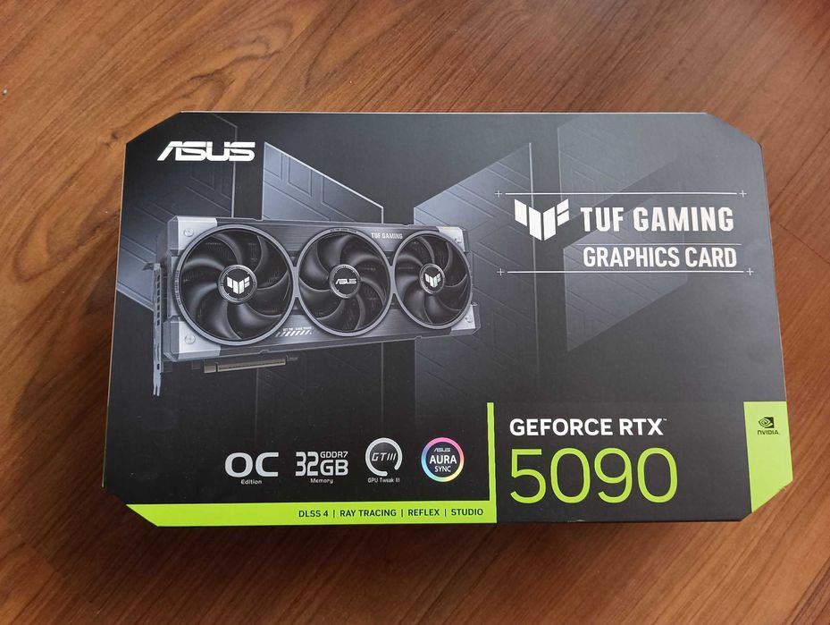 NVIDI GeForce RTX 5090 OC Edition  ASUS TUF Gaming 32GB GDDR7