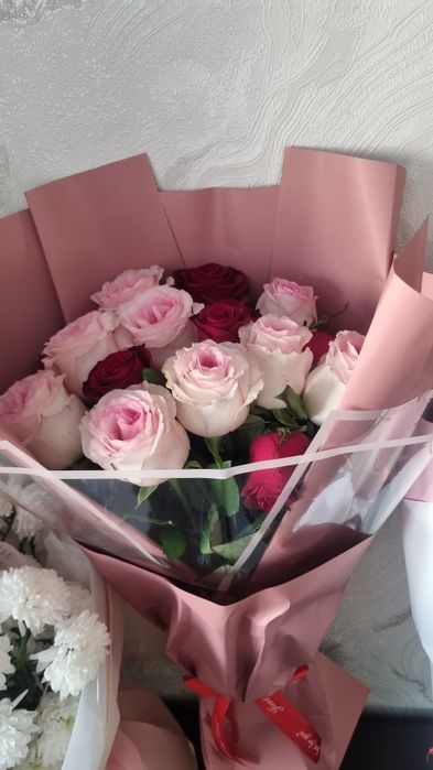 Продам цветы букет розы срочно