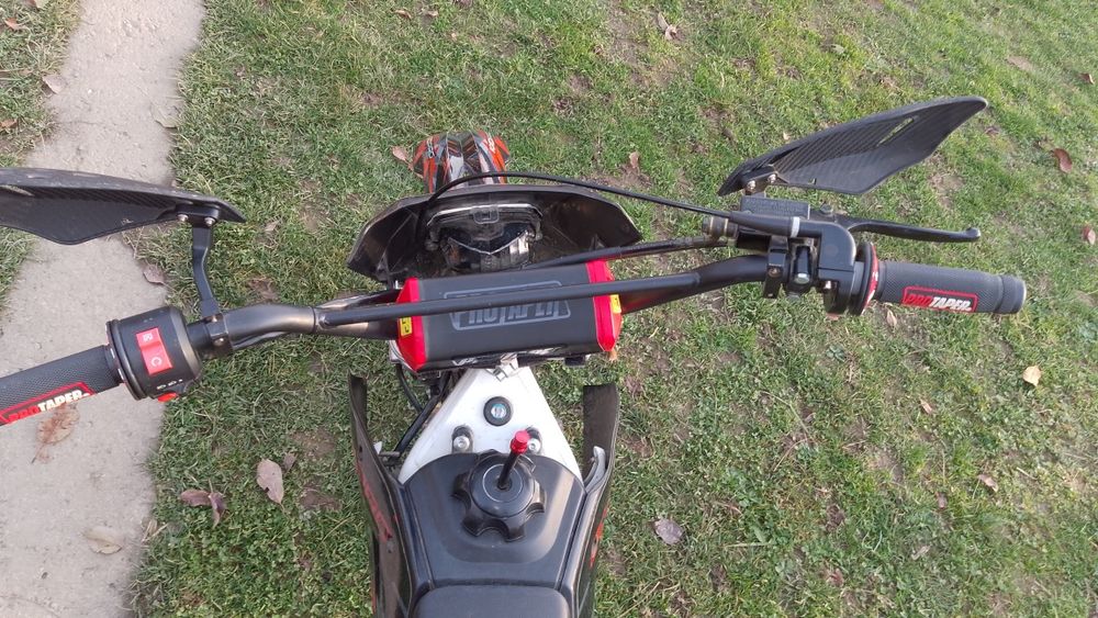 Vând cross KXD 125cc+casca