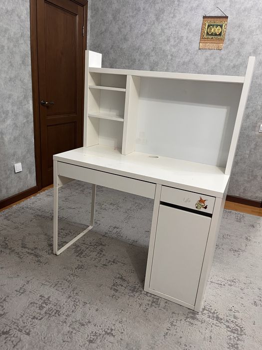 Учебный стол ИКЕА