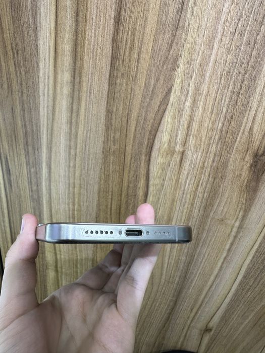 Iphone 15 pro max natural  256 gb 85%