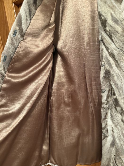 Vesta blana nurca tunsa