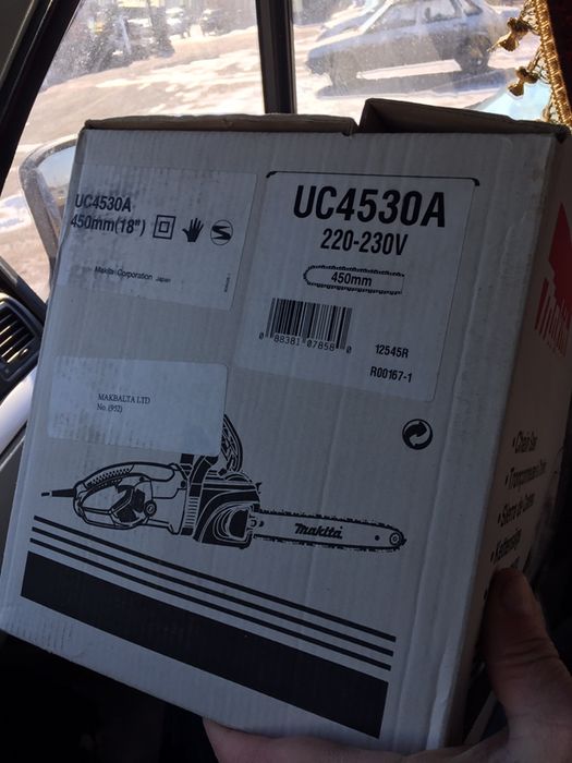 Продам электропилу Макита UC 4530А