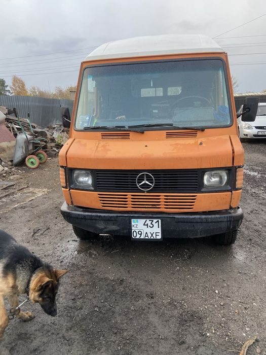 Mercebes-Benz 409D