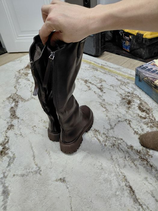 Продам сапоги новый