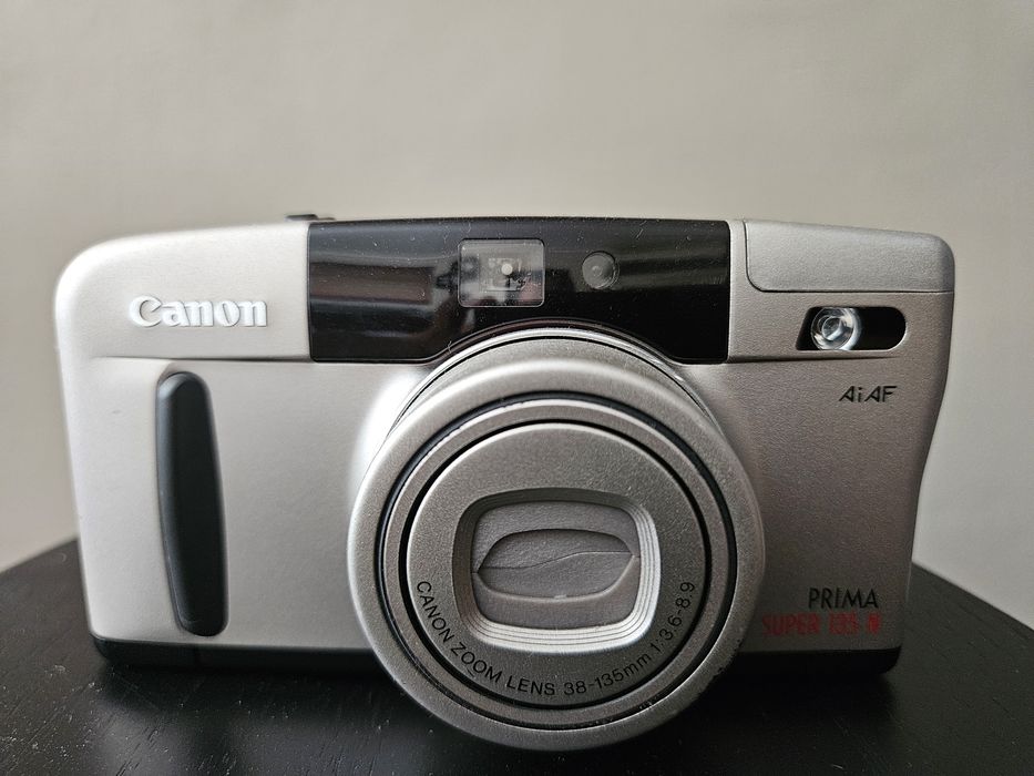 Canon Point & Shoot pe film