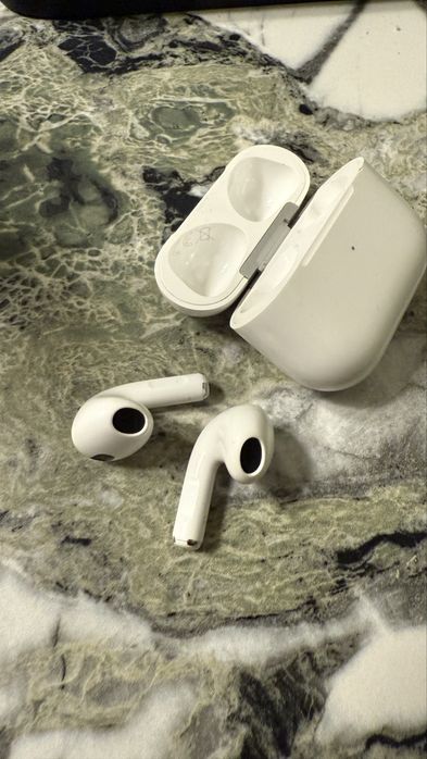 Apple Airpods 3 (A2564)