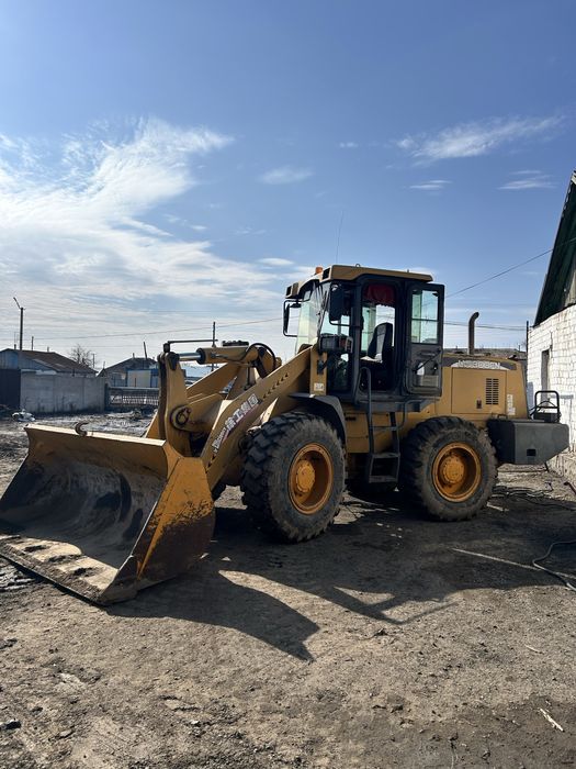 Услуги фронтального погрузчика