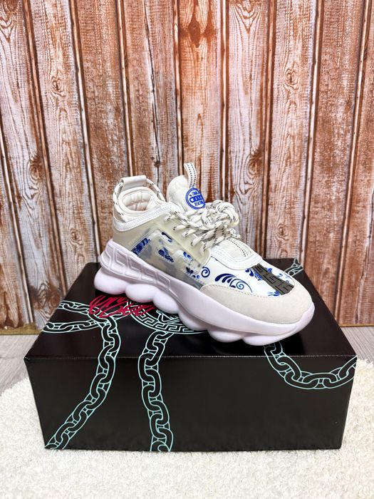 Versace Chain Reaction Flower