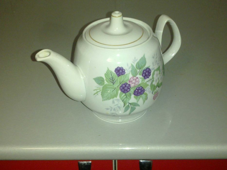 Чайник заварочный.  Фарфор. СССР.