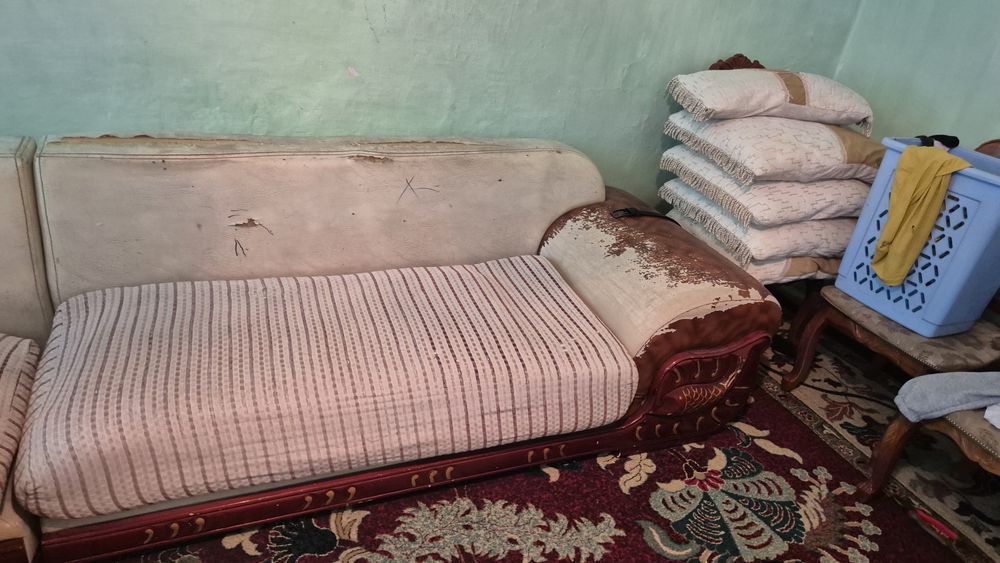 Тез арада диван сатылады!СРОЧНО