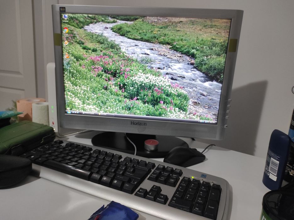 Vând unitate și monitor