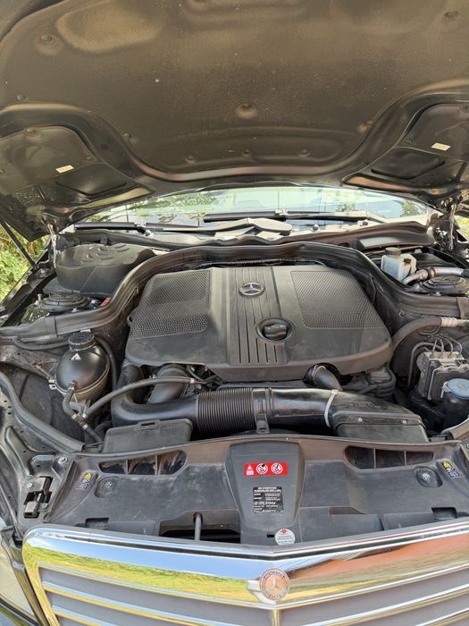 Mercedes Benz E220 CDI
