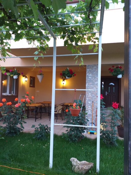 Inchiriez vila D +P+1E Mamaia Nord