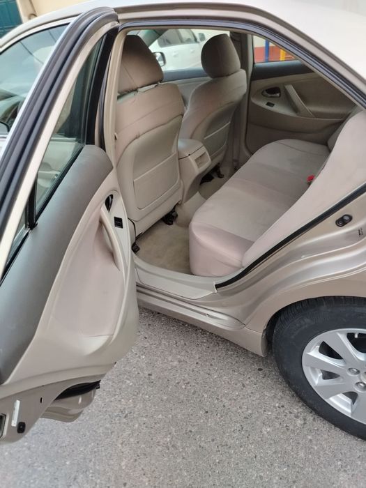 Toyota Camry 40 xolati yaxshi kraskasi 40% suyegi butbutun Amerkanka
