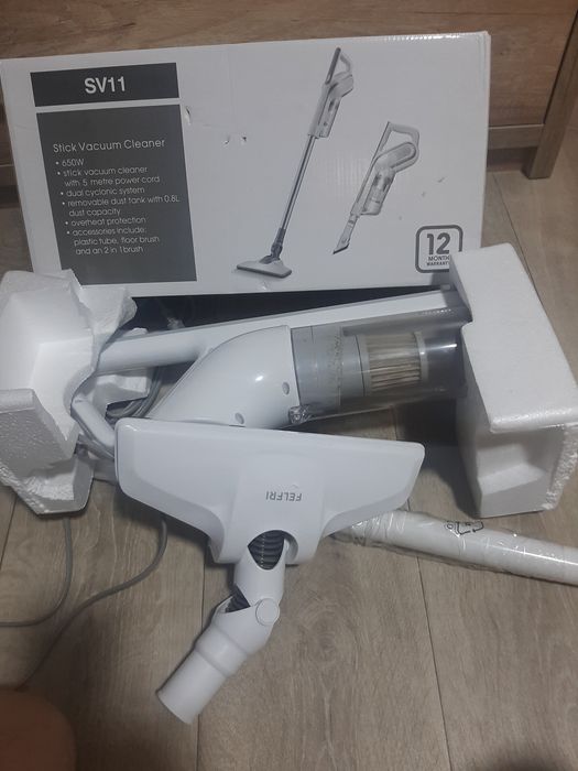 Вертикальный пылесос