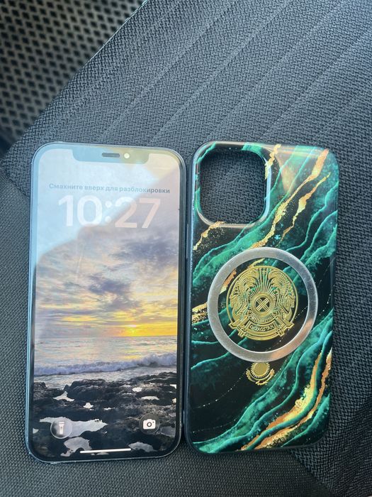 iPhone 12 с горянтие