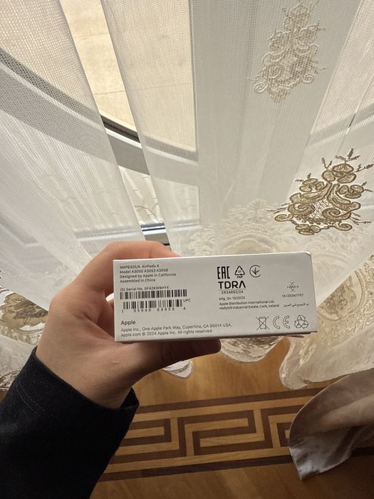 Airpods 4 , новые