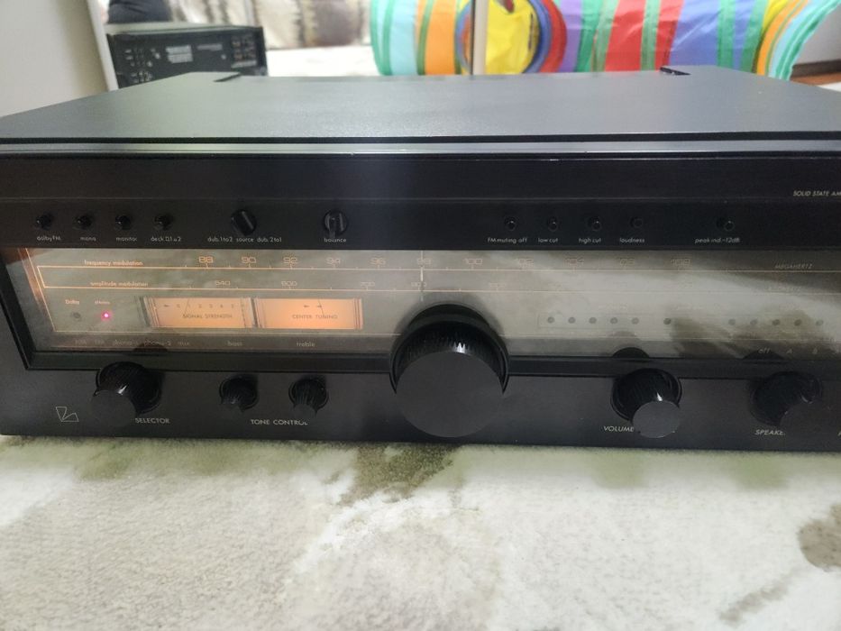 Amplificator Luxman R-1050