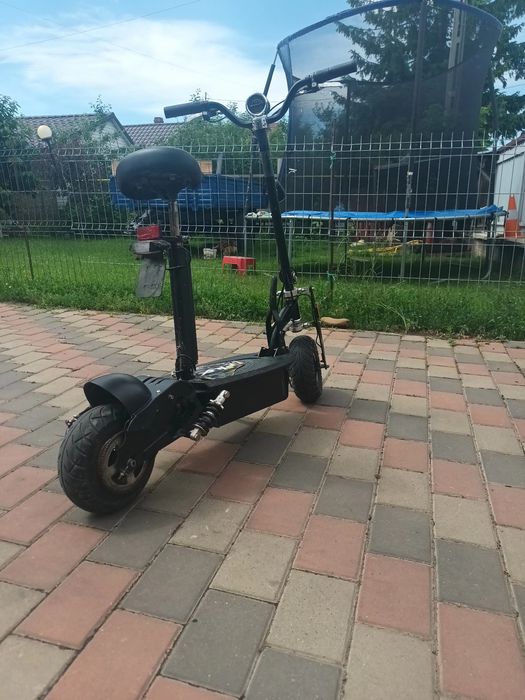 vând trotineta EFLUX STTREET20
