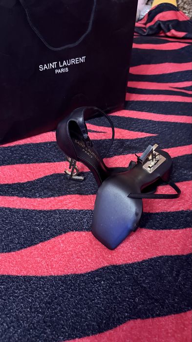 tocuri YSL marimea 35