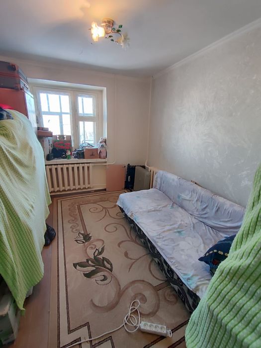 Продам 3  х комн квар., 2-40 А-3  этаж.