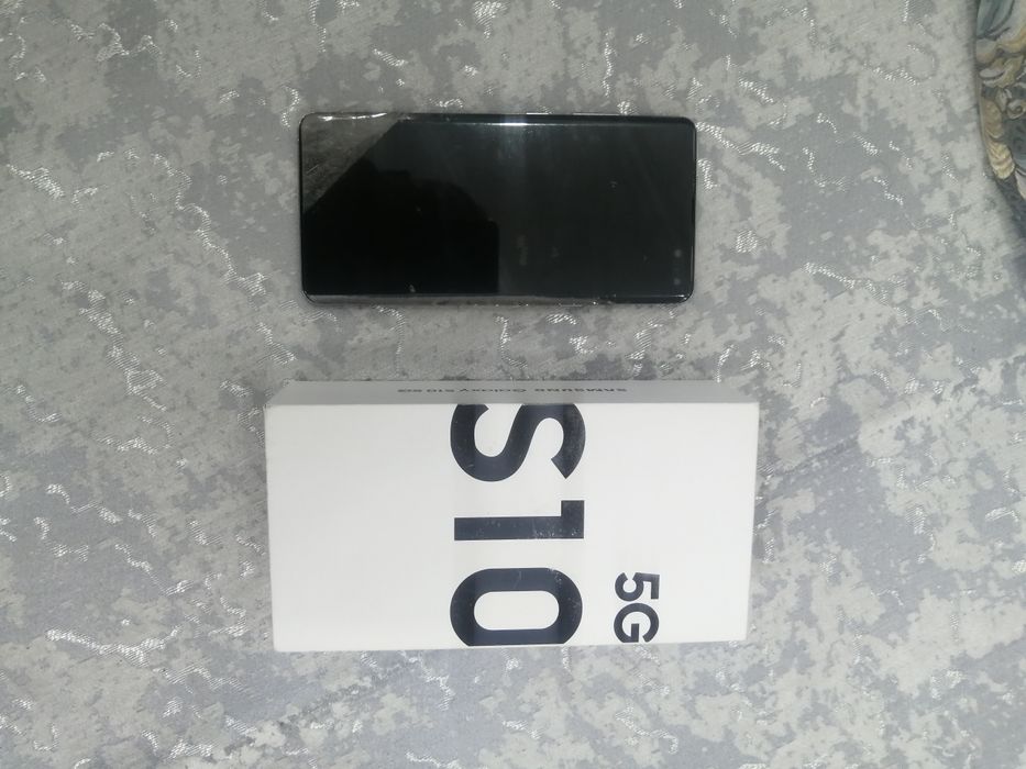 Продам Самсунг с10 5g