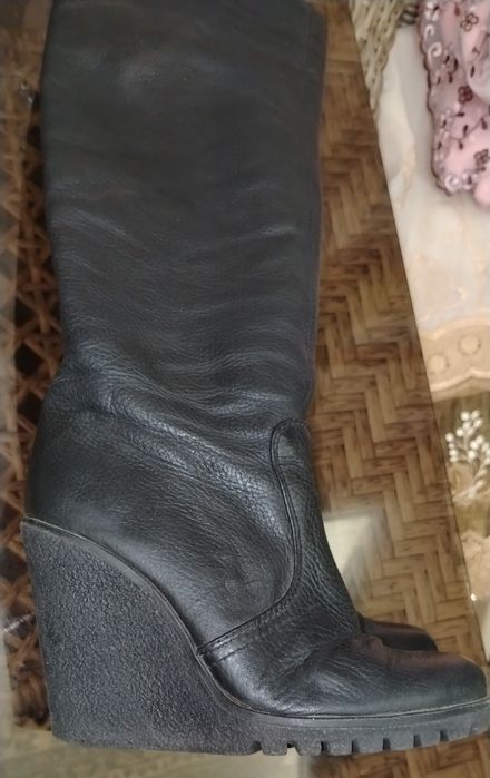 Фирменные сапожки 35 и 37 размеры