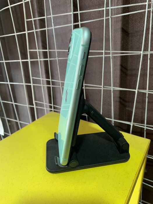 Продам айфон 11 128ГБ