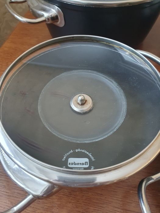 Продам Набор кастрюль