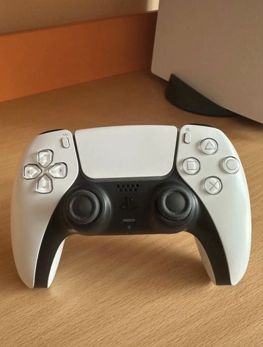 Vand / Schimb PS5 825GB