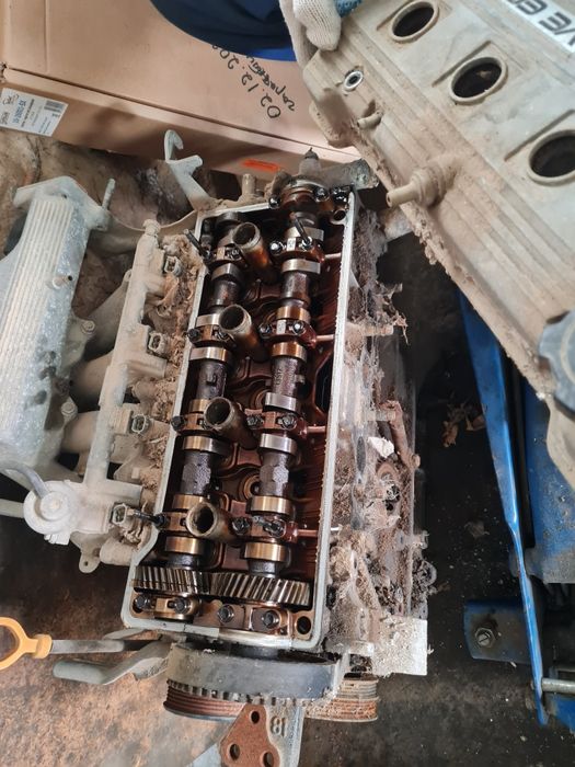 Мотор тойота Карина е