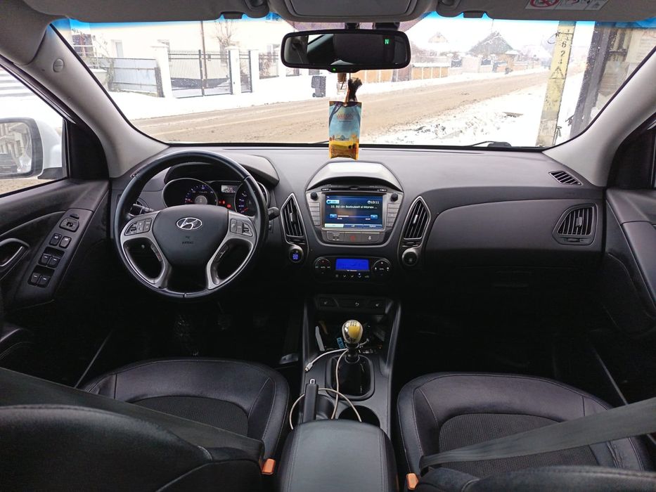 Hyundai ix 35 blue