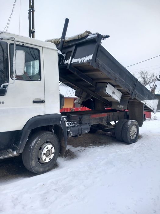 Autocamion MAN LE 8145